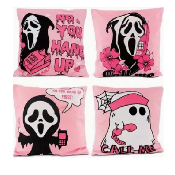 Ghost Face 18x18 pillow cover set NEW in package. - Picture 2 of 2